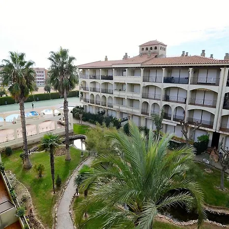 In Spain Near Sandy 埃斯塔蒂特